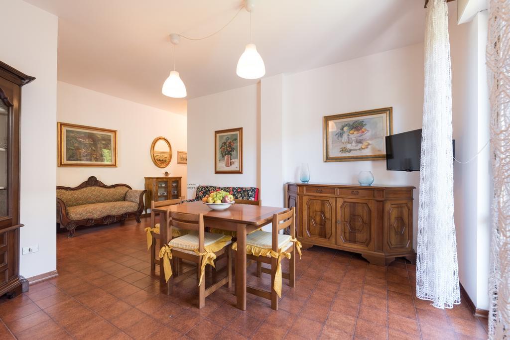 Comfort Beach House Marina di Massa Extérieur photo